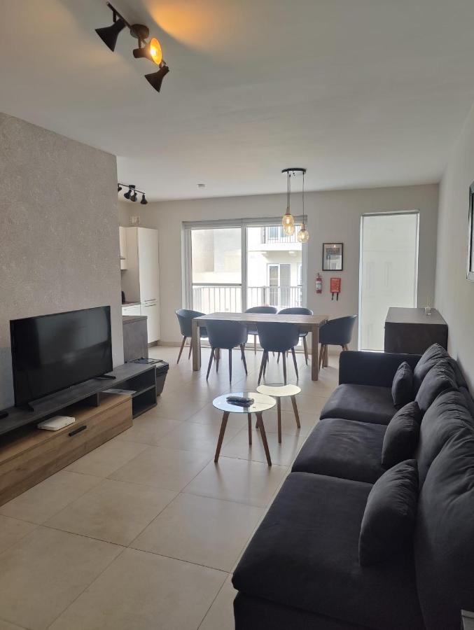 Gzira, 2 Bedroom Apartment Exterior photo